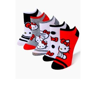 Hello Kitty NWT No-Show Socks 5 Pair *LIMTED EDITION* will fit 7-10 shoe size